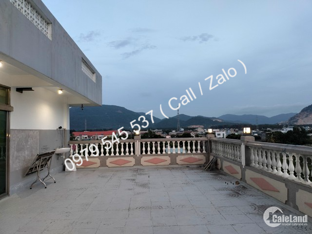 Cho Thuê Nhà Lô Góc 1 trệt 3 lầu 3PN 3 Sảnh DT15x20m TT Phú Mỹ BRVT