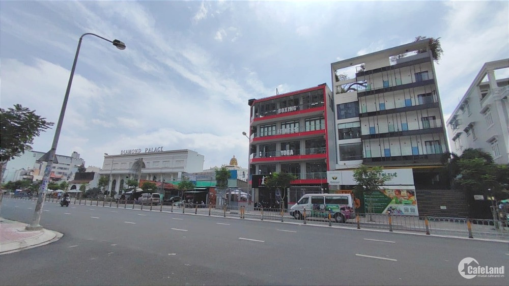 Bán gấp lô góc xây tòa nhà 3 mặt ,215 m2, ngang 18 m ,Nguyễn Văn Luông P10 Q6