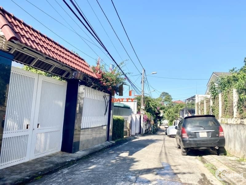 Đất (5×17).Hẻm Cù Chính Lan.1tỷ950.Khu Nhà nước. Trung tâm đăk lăk.