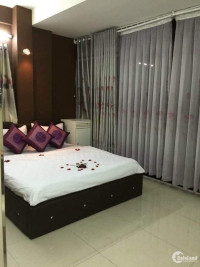 Bán khách sạn ,khai thác 220 triệu , DT 140m2 ,30 phòng ,Nguyễn Thị Thập Q7