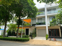 BDS HVL Cho thuê BT sân vườn Lucasta phú Hữu , Q9