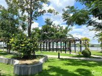 Bán Nhà Phố Bên Sông- còn duy nhất căn đối diện hồ bơi 6x16 hàng của chủ đầu tư.