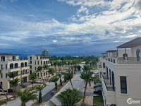 Bán gấp căn Villas shop PQ Phú Quốc 3 tầng, kế hồ bơi, công viên nước, view biển