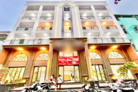 Bán tòa căn hộ dịch vụ 8 tầng Huỳnh Tấn Phát Q7 DT: 19x30m doanh thu 850tr/th