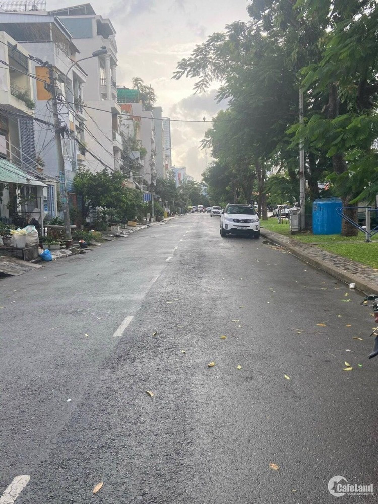 Nhà 40m2, 3 tầng HC đủ, mặt tiền đường số 14m, P. Tân Kiểng. Chỉ 6,9 tỷ