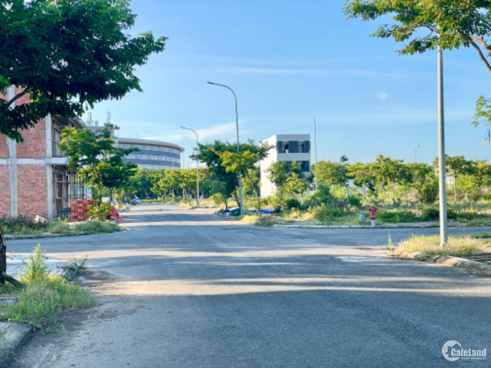 Đất nền khu V5 FPT City Đà Nẵng giá rẻ dễ đầu tư sinh lời chỉ 2,85 tỷ Sổ sẵn