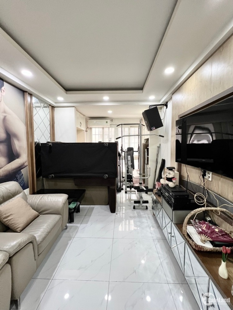 Quận 10, Hẻm xe hơi đường Ba Tháng Hai, P12, 51m2, 5 tầng, 4PN, nhỉnh 10 tỷ