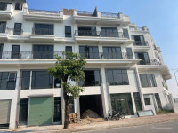 Bán căn shophouse Metropolitan mặt đường 25m Nguyễn Mậu Tài, trước nhà là hồ tho