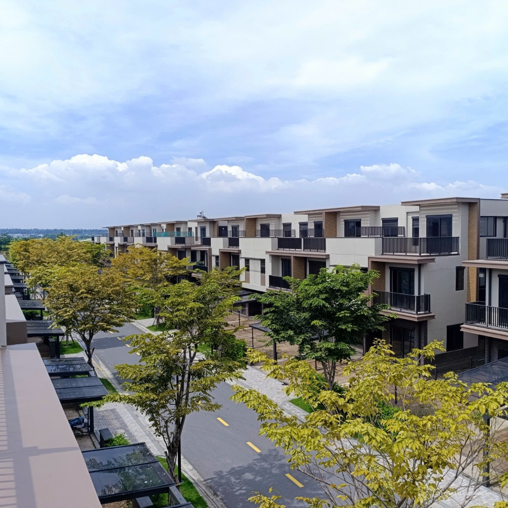 Bán nhà biệt thự tại Izumi City Đồng Nai, giá 7 tỷ 6, dt: 7x18., hỗ trợ vay 70%