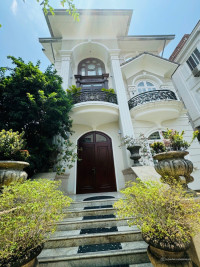 Biệt Thự Mới Xây Thảo Điền Q.2, Hầm 3 Tầng có hồ bơi, sân vườn