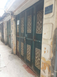 Chính chủ bán căn hộ tầng 1 Hoàng Đạo Thành 62m2 tiện ở, kinh doanh...