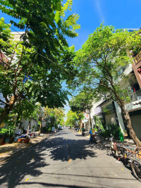 Bán nhà 3 tầng đúc BTCT,đường nhựa 12m, tân quy,Q7. 125m2 chỉ 18 tỷ.