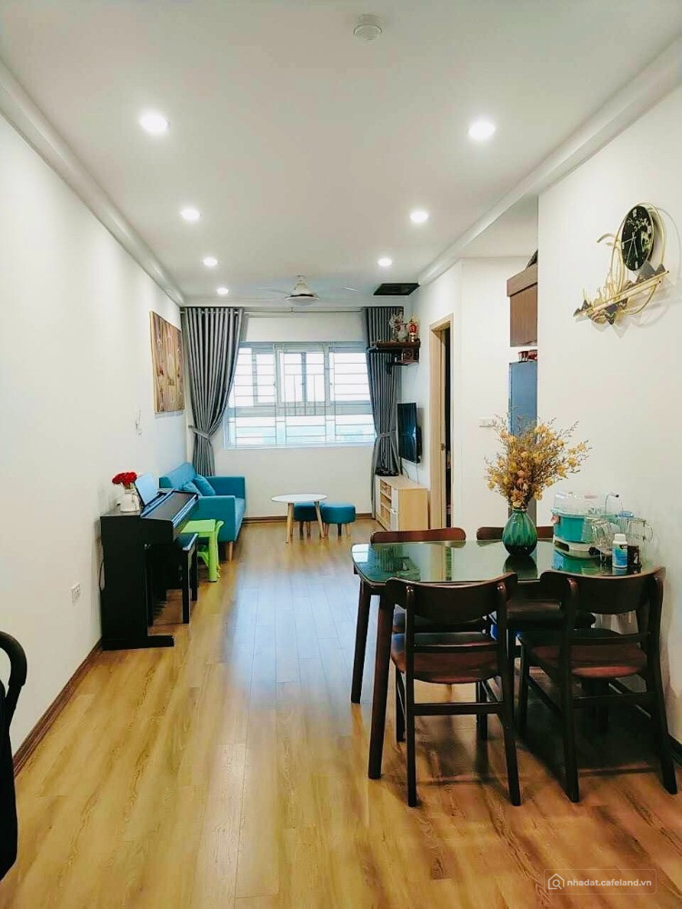 Cần bán căn hộ 2 ngủ view Hồ, full nội thất giá 2.3 tỷ tại 5 tòa KĐT Thanh Hà