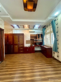 ĐƯỜNG NHỰA 6M  KINH DOANH - CÓ VỈA HÈ -KHU VÍP TÂN SƠN NHÌ - KINH DOANH TỐT -XE