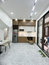 Nhà Đẹp Bồ Đề, 50m2 - 4 Tầng, 3 Phòng Ngủ Hiện Đại Sang Xịn Mịn