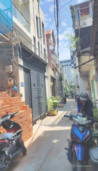 Nhà 2 tầng - DT: 60M2 - 3 Ngủ - 2WC - D. tiền 10 triệu/th-H. Mai Văn Vĩnh-6.1tỷ