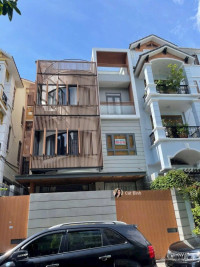Siêu phẩm MT ngay phố ẩm thực, bán nhà MT Hoa Đào, Q Phú Nhuận, DT 8 x 18m, hầm