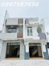 Bán 2 căn nhà đẹp 3 tầng mới xây Mt Triệu Quang Phục. Full nội thất cách biển