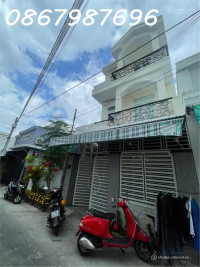 Bán nhà 3 tầng mê đúc chắc chắn DT 54,7m2 nở hậu, đường 5m oto thông, khu vực