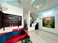Bán Nhà 3 Tầng Mê Đúc Kiên Cố, Sân Thượng, Hẻm Trần Nhật Duật, TP Nha Trang -