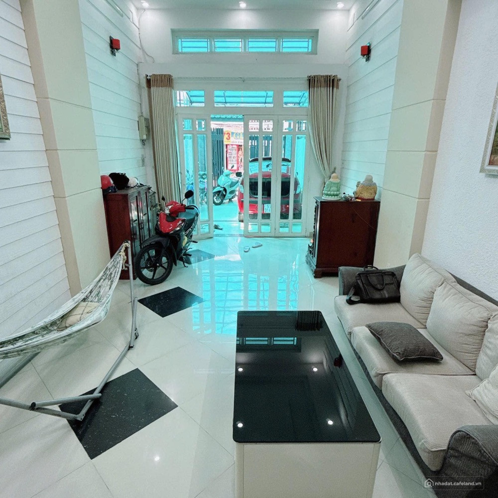 Gấp bán mặt tiền 100m2 4 tầng ngay chung cư Hà Kiều Dương Quảng Hàm 14tỷ