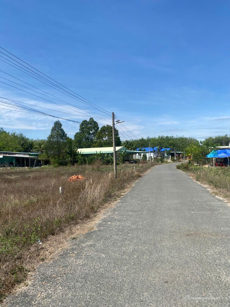 Đất nền Tây Ninh 160m2 , giá 600.000.000, thổ cư, dân cư tiện ích