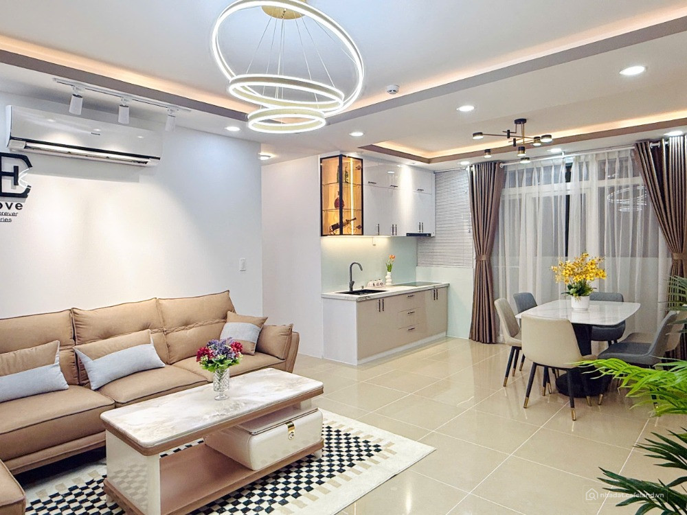 Căn góc 83m2 Hoàng Kim Thế Gia sổ hồng sẵn, nhà mới, thanh toán 950tr ở ngay