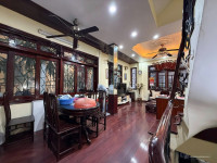 Cần bán gấp siêu phẩm phân lô Trần Quốc Hoàn 55m2, 5T, lô góc 3 mặt thoáng, ô tô