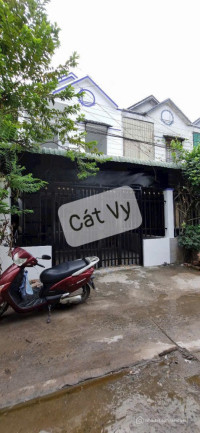 Chủ cần bán nhà 1 trệt 1 lầu dt95m2 đường Đoàn Nguyễn Tuấn - Bình Chánh - HCM