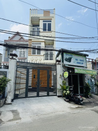 Bán nhà Nguyễn Tuyển Nguyễn Duy Trinh, 3 tầng đúc BTCT, sân đậu xe hơi, sổ hồng