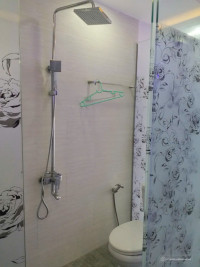 Bán nhà Bình Tân (HXH 6m - Lê Văn Quới); 4x10.5m; 2 lầu; sổ hồng; 5,5 tỷ