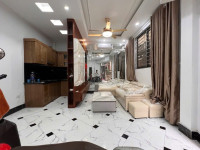 Trung tâm quận Tây Hồ, Nhà đẹp sẵn ở luôn, 34m2, 5.95 Tỷ