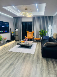 Siêu phẩm 3 ngủ 2 WC tòa Diamond Goldmark City DT 140m2  nội thất mới tinh 100%