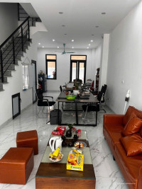 Cho thuê phòng giá rẻ trong biệt thự gần Vincom Vin2