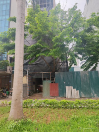 Cần cho thuê nhà mới 6 tầng, cho thuê làm văn phòng.