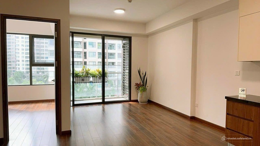 Bán căn hộ Akari City tầng cao, có sẵn HĐ thuê, trả trước 1 tỷ nhận nhà ngay
