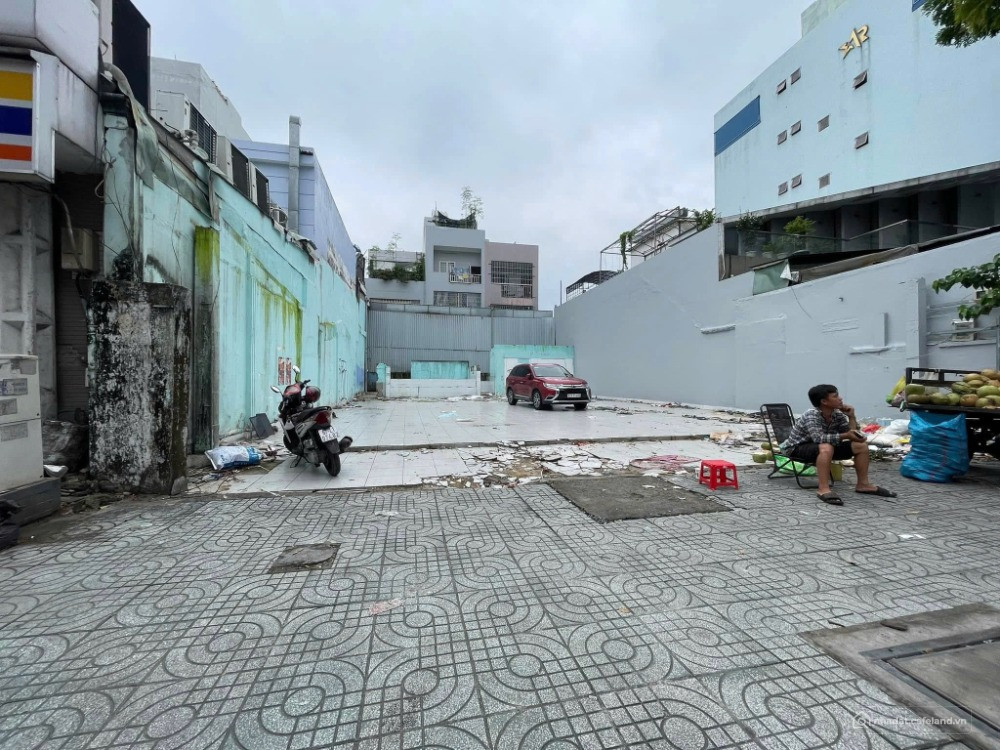 Ngộp bank. Bán đất MT Hòa Hưng, P12, Quận 10, DT 13 x 25m, XD 2 hầm 10 tầng