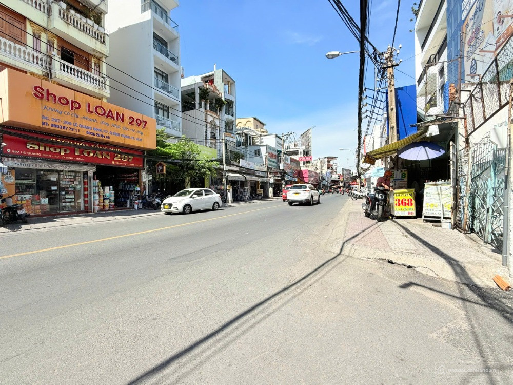 GIẢM 2 TỶ- NHÀ SÁT MẶT TIỀN LÊ QUANG ĐỊNH - NHÀ 3 TẦNG - 100M2 NGANG 5 MÉT