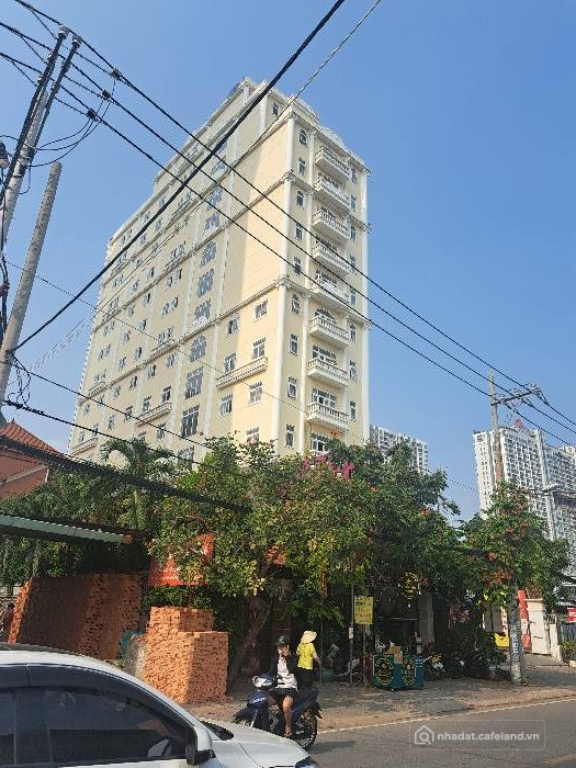 Biệt phủ mặt tiền , xác định bán đất 650m2, 3 tầng, Hoàng Quốc Việt , Quận 7.