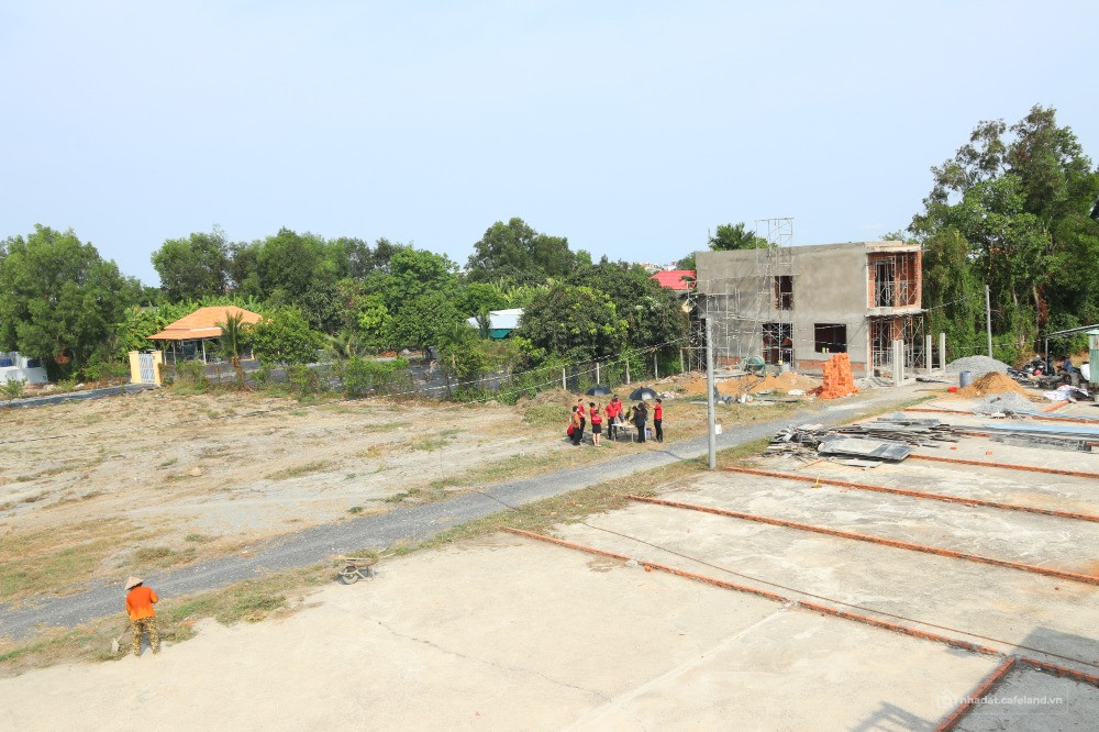 Sở hữu ngay vị trí đẹp - Sinh lời bền vững, Đất ở đô thị TT Cần Đước 3 mặt tiền
