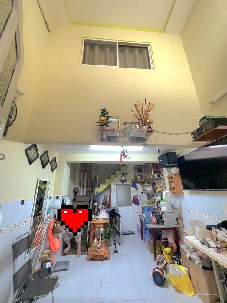 Nhà 3 tầng hẻm 4m ngay Hoàng Diệu sát Q1. Chỉ 3,75 tỷ
