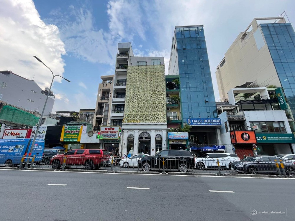 Giảm 9 tỷ, bán nhà MT Hoàng Văn Thụ, P15, Q Phú Nhuận, DT 8 x 18m, HĐT 125 triệu