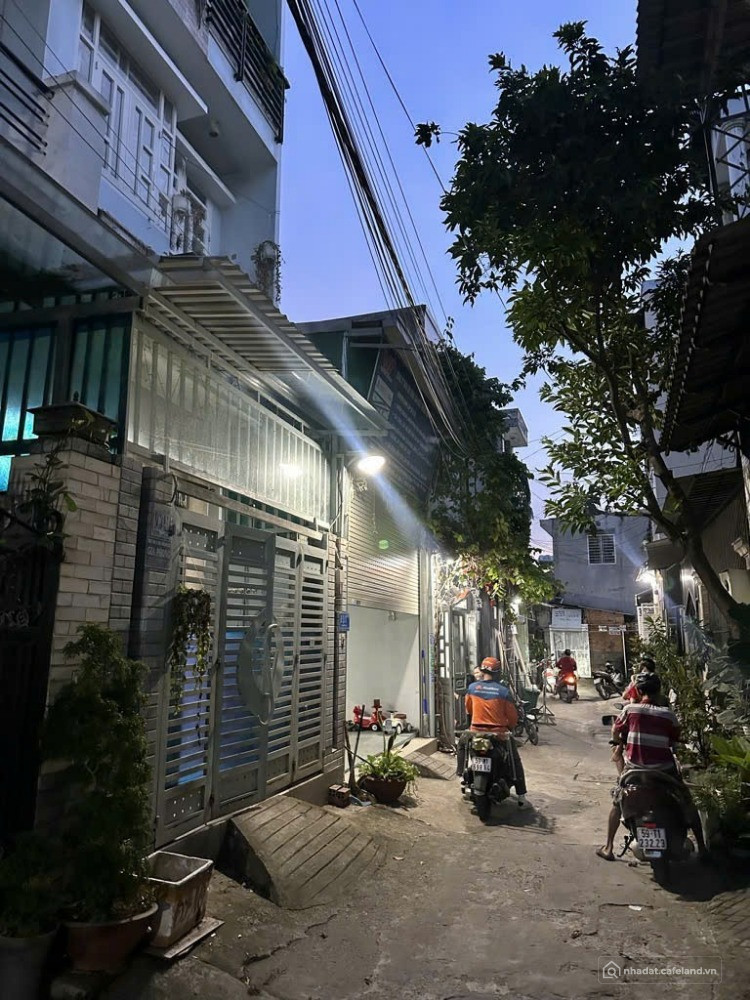 Cơ hội vàng nhà đẹp sổ hồng riêng giá tốt vị trí đẹp chỉ 3,x t tại Linh Đông.