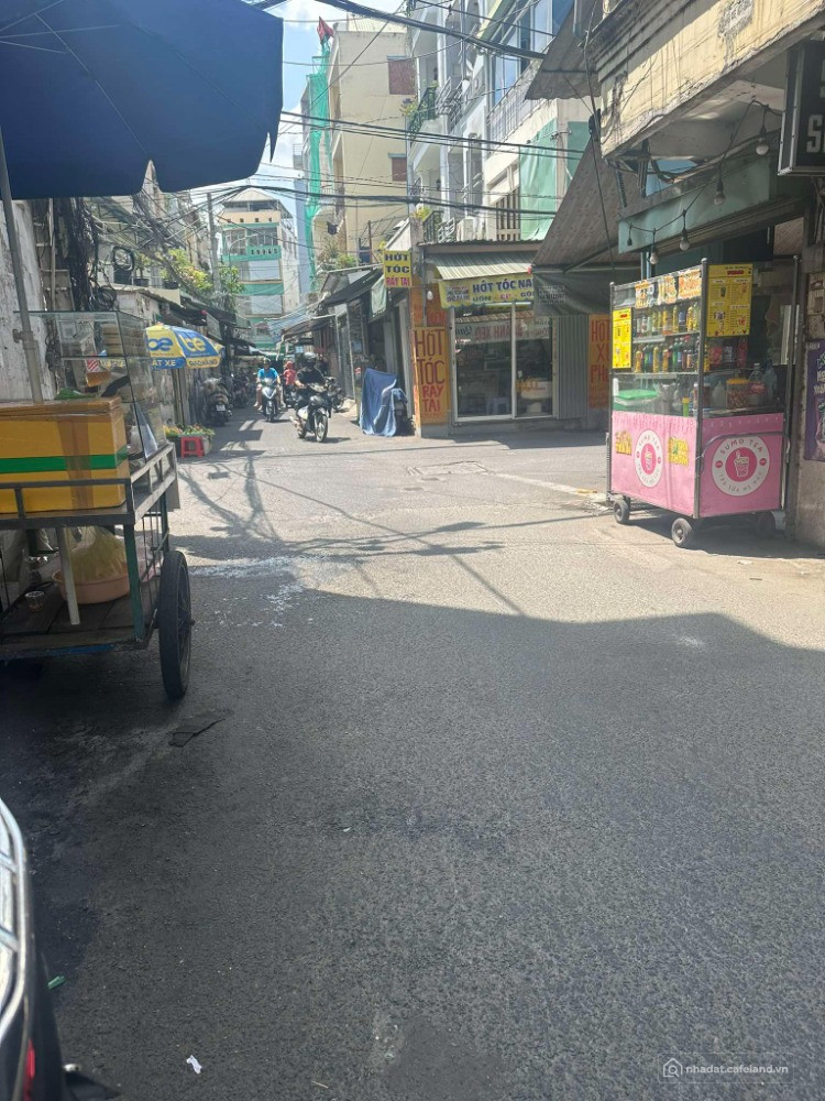 NHÀ ĐẸP CHỦ TỰ XÂY TÂM HUYẾT - NGUYỄN GIA TRÍ - 67M2 - SỔ NỞ HẬU HƠN 4M .