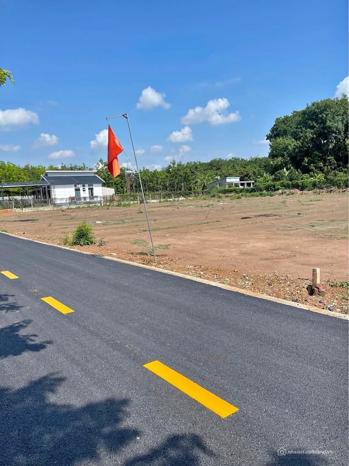 BÁN BUÔNG ĐUÔI, THU HỒI VỐN ,5 SHR(27X50=1.329m2 )395 TRIỆU/S,MT ql14 VÀO 900M
