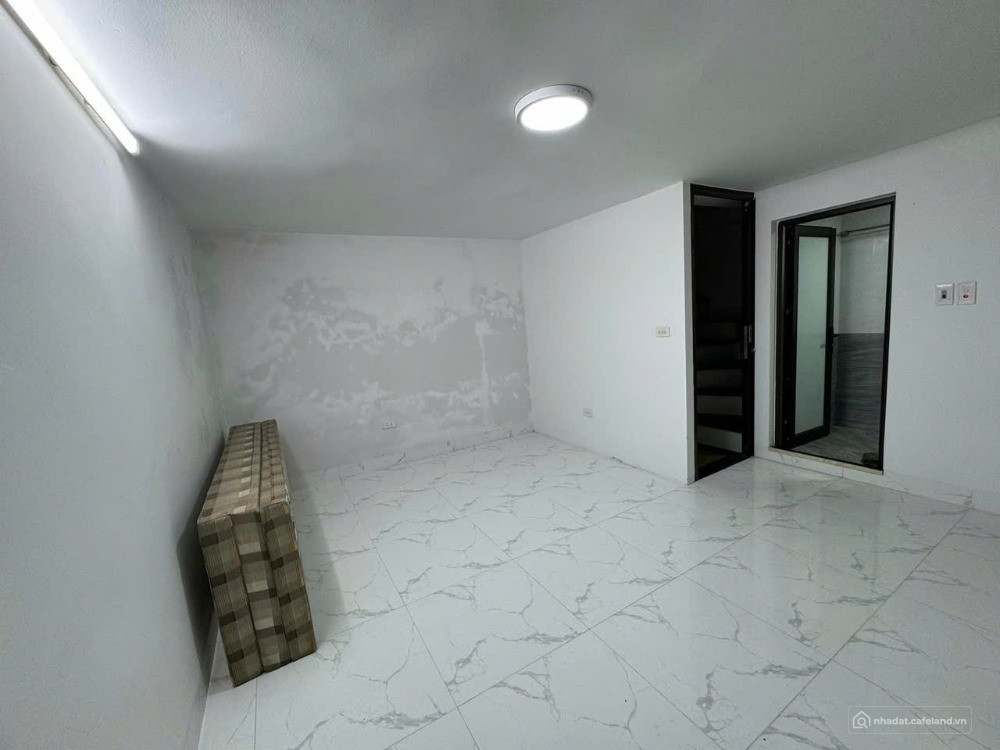 Mặt ngõ ô tô thông phố Minh Khai - vừa ở vừa kinh doanh, 30m2 nhỉnh 5 tỷ, ko QH