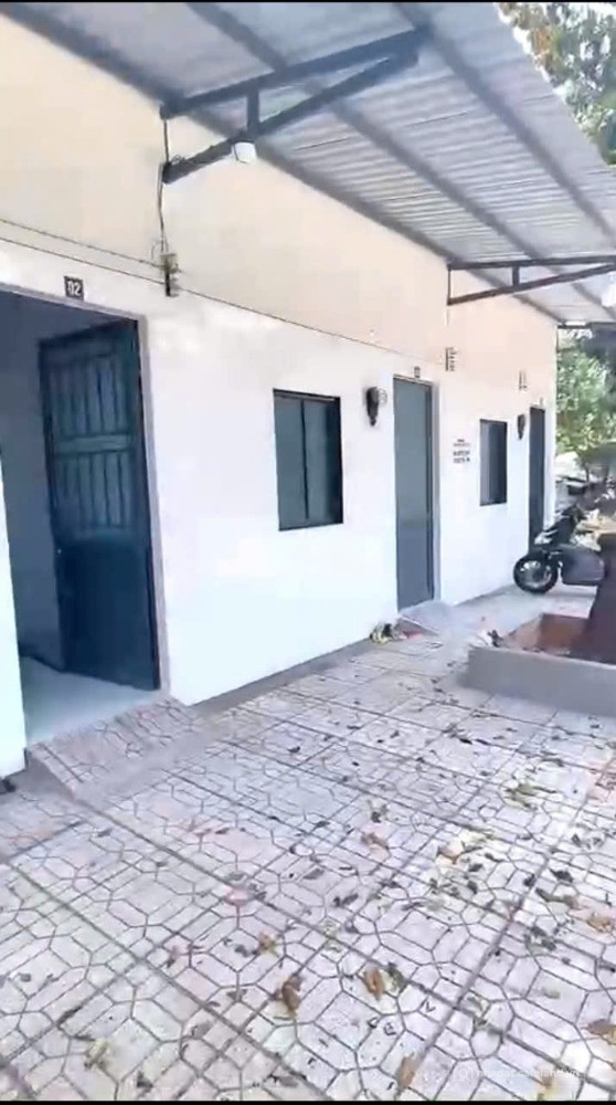 Anh Chín Bình Tân sang dãy trọ 10 phòng giá 1ty8, Qui Đức-Bình Chánh.