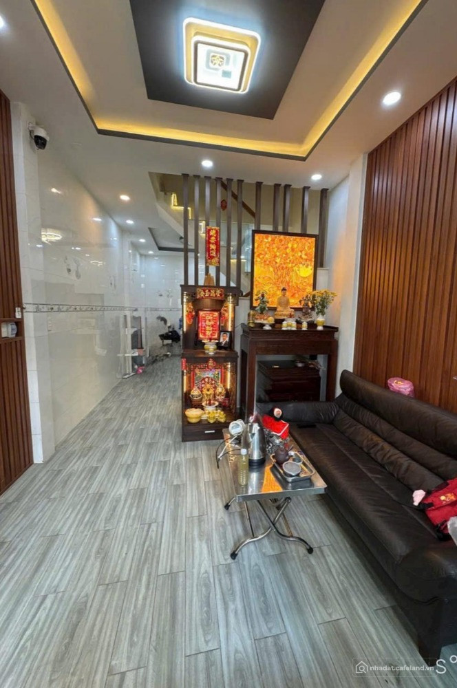 Quận 11, đường Ba Tháng Hai, phường 12, 35m2, 2 tầng, mới đẹp, nhỉnh 5 tỷ