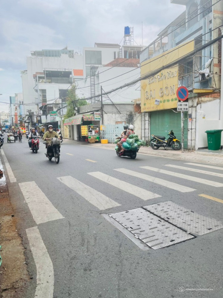 Quận 10, Hồ Bá Kiện, phường 15, 66m2, 4 tầng thang máy, 6 phòng, 15 tỷ TL