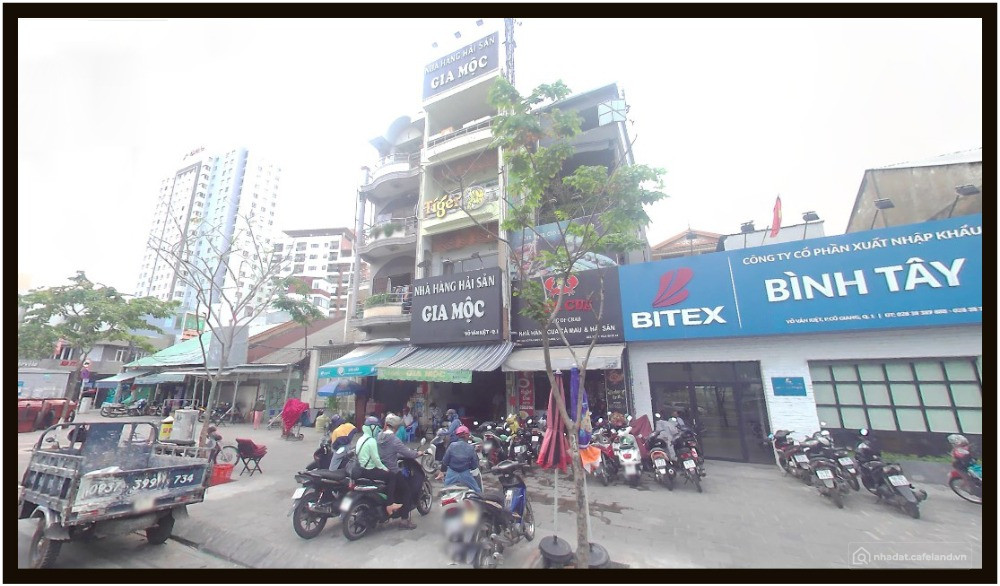 Cho thuê rẻ Nguyên Căn 4 x 16m Võ Văn Kiệt Quận 1 TP.HCM